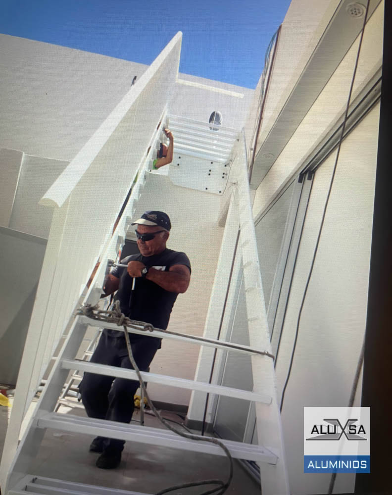 escalera de aluminio estructural en tenerife 8