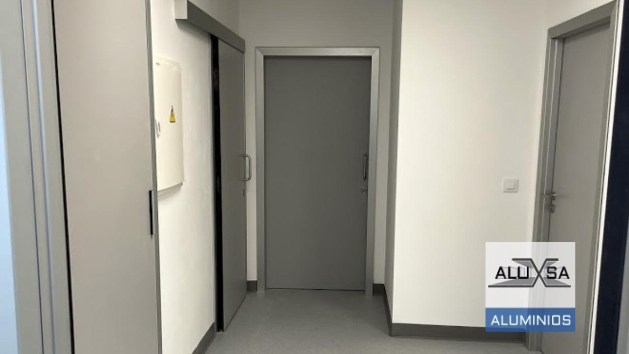 hospital cubicle aluminium joinery in tenerife 1