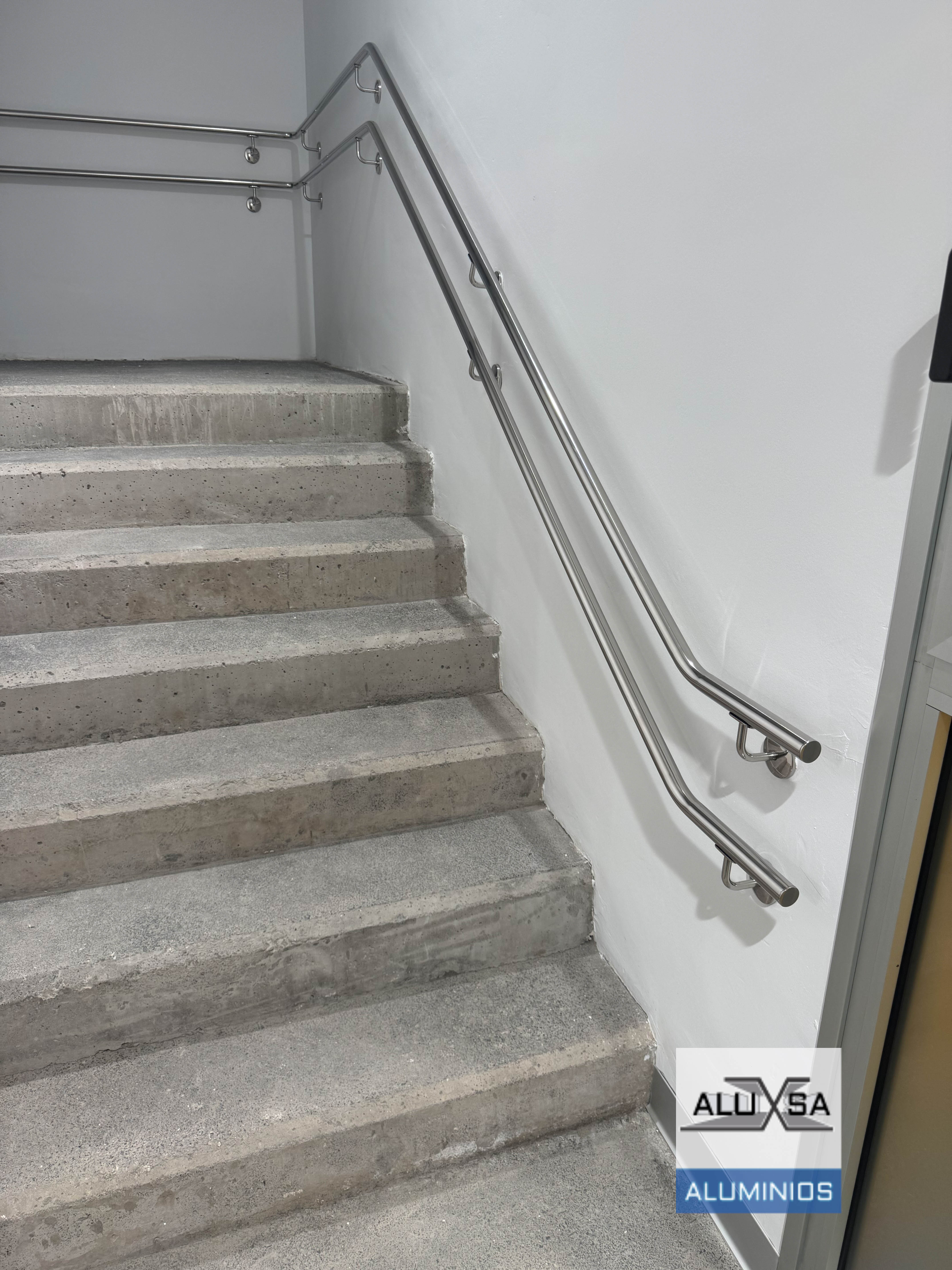 pasamanos doble escalera tenerife 7